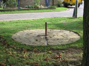 Greenwich Meridian Marker; England; LB Croydon; New Addington (CR0)